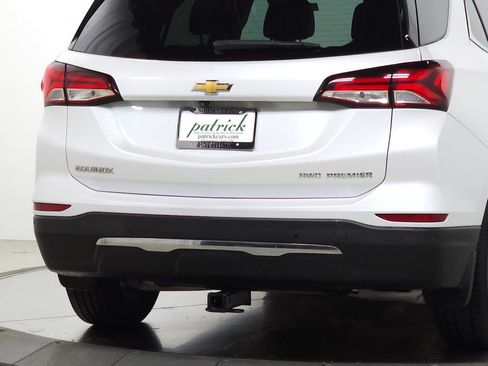 Used 2022 Chevrolet Equinox Premier AWD/4WD image 9
