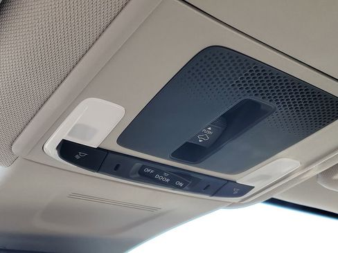 Used 2025 Honda CR-V EX-L image 21