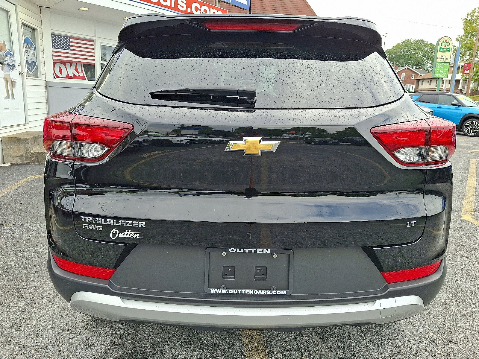 Used 2025 Chevrolet TrailBlazer LT AWD/4WD image 3