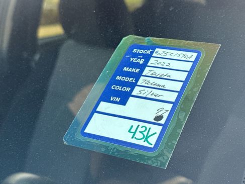 Used 2022 Toyota Tacoma TRD Off-Road image 25