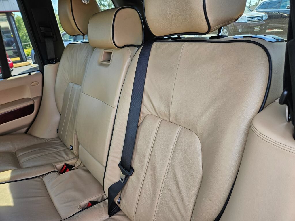 Used 2012 Land Rover Range Rover HSE AWD/4WD image 10