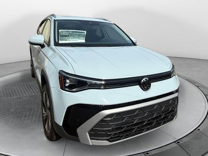 New 2026 Volkswagen Taos SE