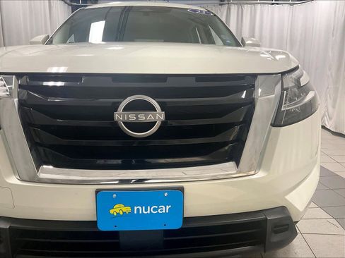 Certified 2022 Nissan Pathfinder SV image 32