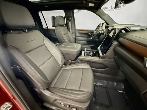Used 2025 GMC Yukon XL Denali w/ Denali Reserve Package AWD/4WD image 33