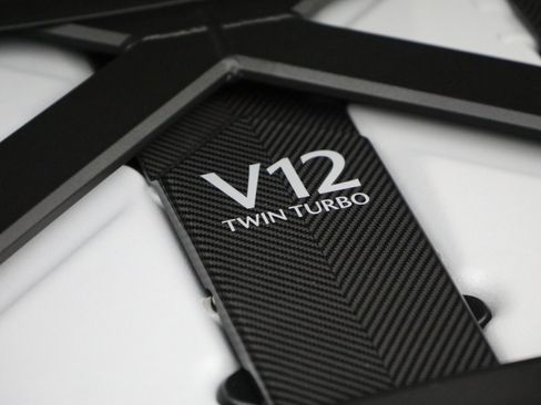 New 2025 Aston Martin Vanquish image 39