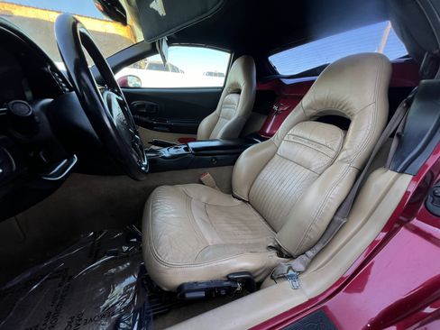 Used 2002 Chevrolet Corvette Convertible w/ Preferred Equipment Group2 image 10