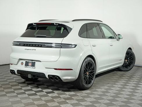 New 2026 Porsche Cayenne GTS AWD/4WD image 7