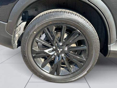Used 2024 Mitsubishi Eclipse Cross LE AWD/4WD image 14