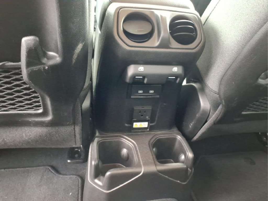 Used 2026 Jeep Gladiator Rubicon AWD/4WD image 8