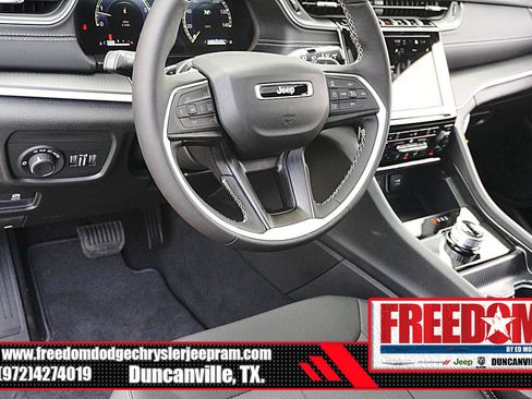 New 2026 Jeep Grand Cherokee Laredo X RWD image 25
