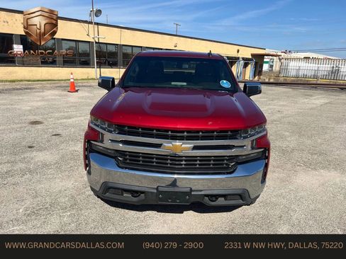 Used 2019 Chevrolet Silverado 1500 LT w/ Texas Edition AWD/4WD image 3