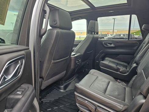 Used 2021 Chevrolet Tahoe Z71 AWD/4WD image 32