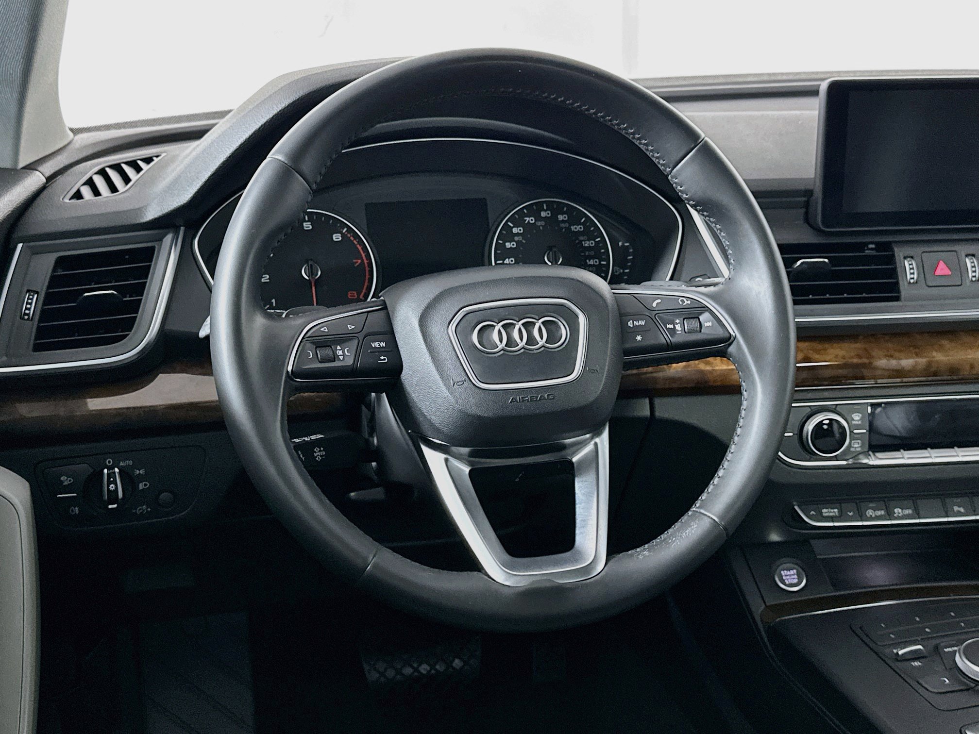 Used 2018 Audi Q5 2.0T Premium Plus w/ Premium Plus Package AWD/4WD image 18