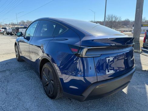 Used 2026 Tesla Model Y Long Range image 2