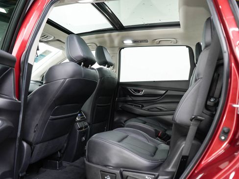 Used 2024 Subaru Ascent Limited w/ Technology Package AWD/4WD image 18