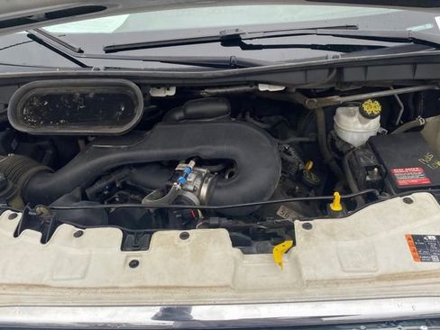 Used 2019 Ford Transit 250 130 Low Roof w/ Exterior Upgrade Package image 17