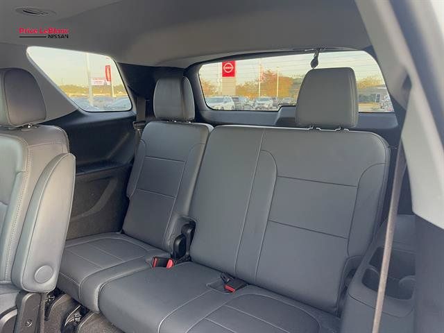 Used 2020 Chevrolet Traverse Premier FWD image 20