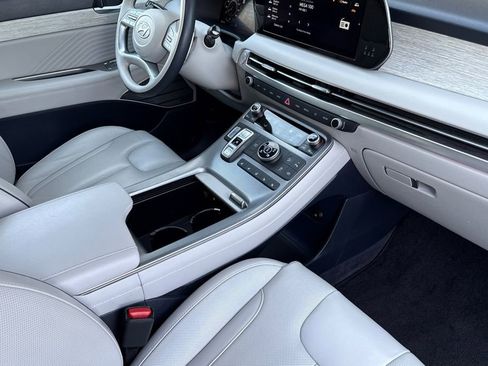 Used 2023 Hyundai Palisade Calligraphy image 14