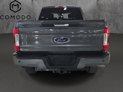 Used 2018 Ford F250 XLT w/ XLT Premium Package AWD/4WD image 4