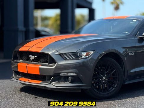 Used 2017 Ford Mustang GT RWD image 2