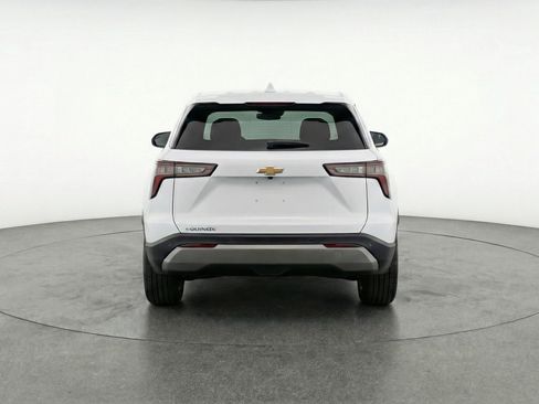 Used 2025 Chevrolet Equinox LT FWD image 7