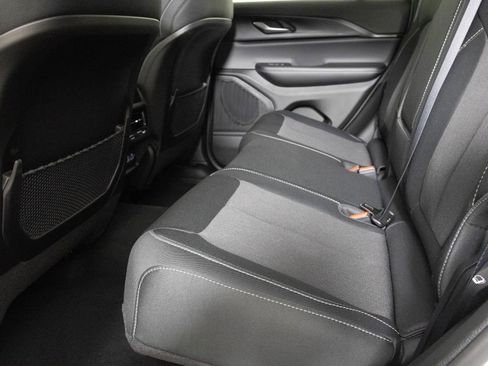 New 2025 Jeep Grand Cherokee Laredo X image 25