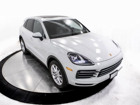 Certified 2022 Porsche Cayenne image 37