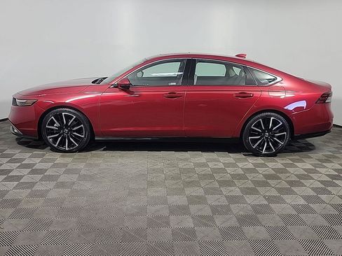 Used 2023 Honda Accord Touring image 10