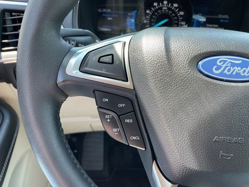 Used 2024 Ford Edge Titanium AWD/4WD image 27