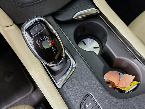 Used 2019 Cadillac XT5 Premium Luxury image 17