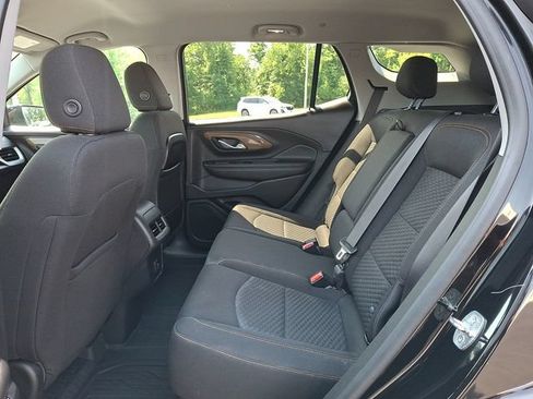Used 2021 GMC Terrain SLE w/ Driver Convenience Package AWD/4WD image 10