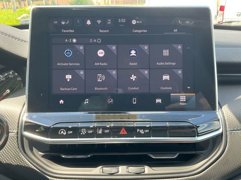 New 2025 Jeep Compass Limited w/ Sun & Sound Group image 23