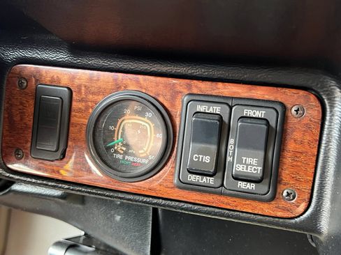 Used 1997 HUMMER H1 4-Door Hard Top AWD/4WD image 47