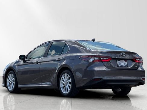 Used 2023 Toyota Camry LE w/ Convenience Package image 6