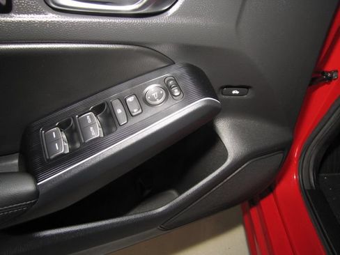 Certified 2025 Honda Civic Sport Touring image 12
