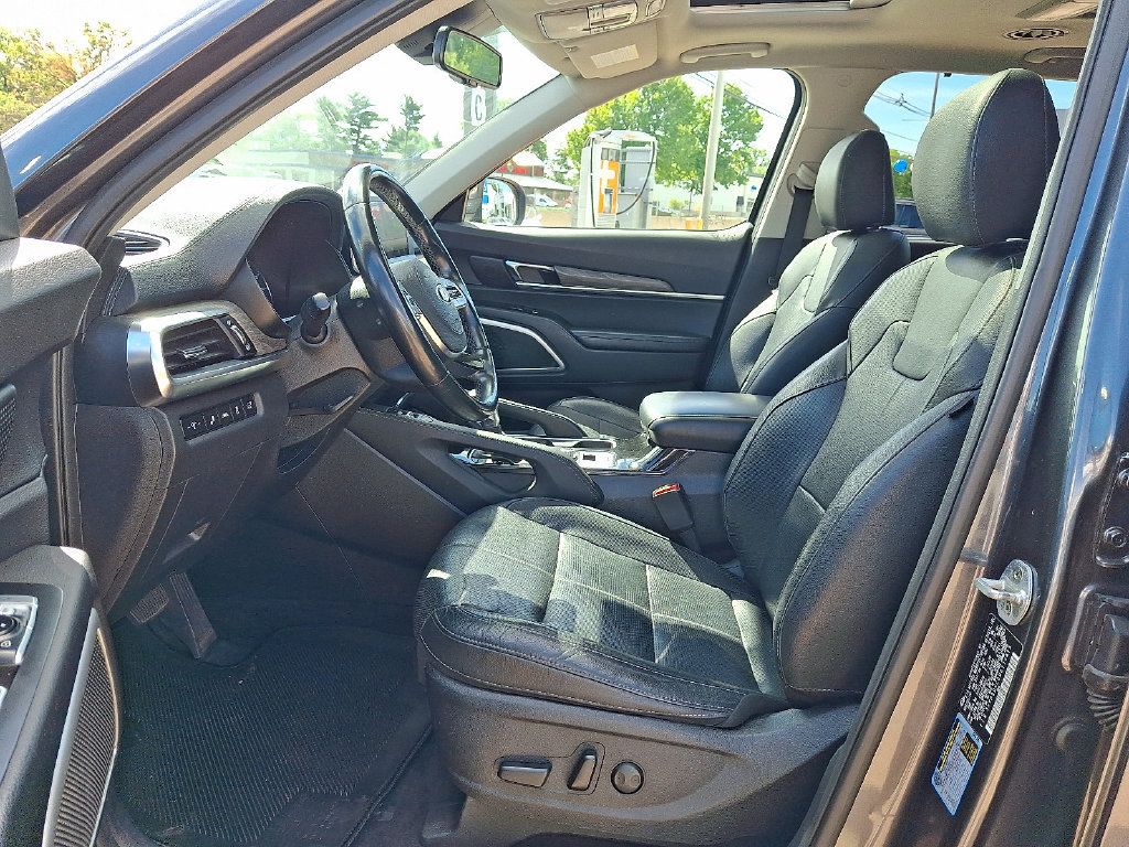 Used 2021 Kia Telluride EX w/ EX Premium Package AWD/4WD image 13