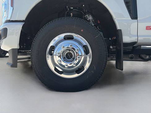 New 2026 Ford F350 Platinum AWD/4WD image 41