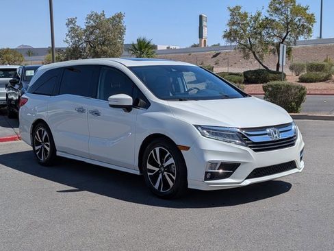 Used 2019 Honda Odyssey Elite image 3