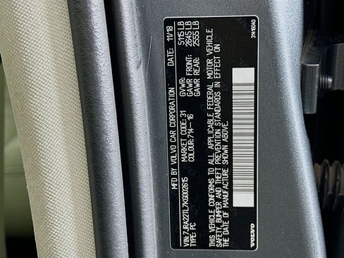 Used 2019 Volvo S60 T6 Inscription image 12