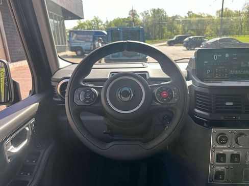 Used 2025 INEOS Grenadier Fieldmaster Edition image 13