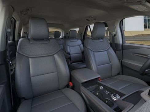 New 2026 Ford Explorer Active image 79