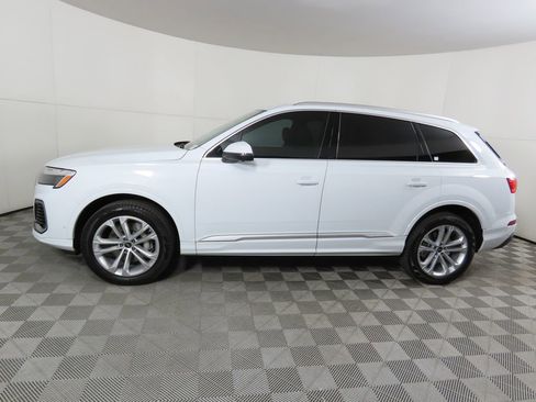 Used 2025 Audi Q7 3.0T Premium Plus w/ Premium Plus Package image 9