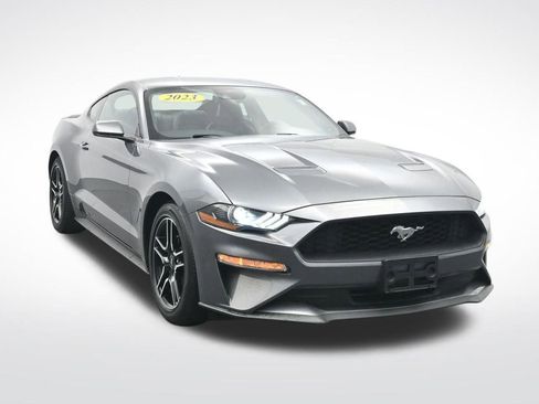 Used 2023 Ford Mustang Premium image 3