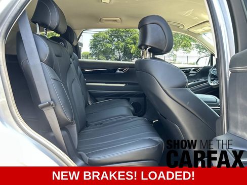 Used 2025 Genesis GV80 2.5T Standard AWD/4WD image 19