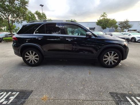 Used 2024 Mercedes-Benz GLE 450e 4MATIC image 4