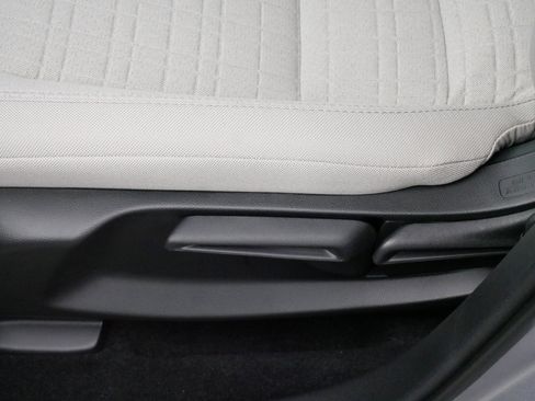 Certified 2026 Honda HR-V LX image 20