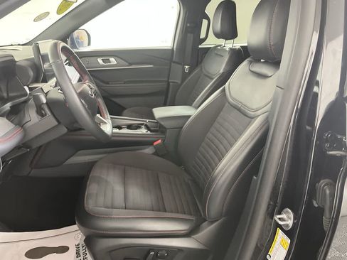 Used 2025 Ford Explorer ST-Line image 15