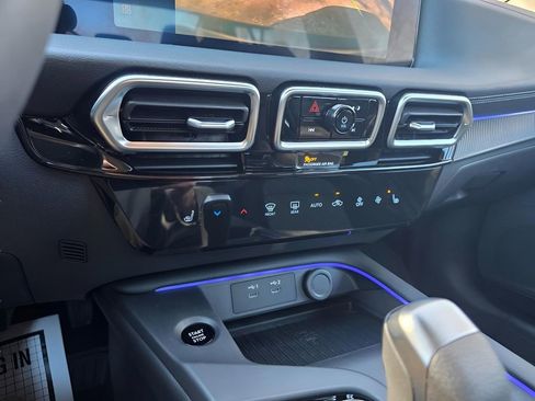 New 2026 Nissan Sentra SV image 22