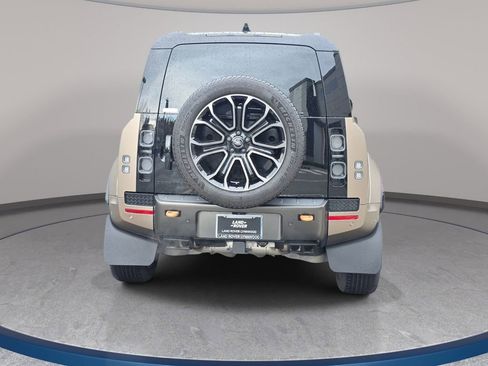 Used 2025 Land Rover Defender 110 AWD/4WD image 4