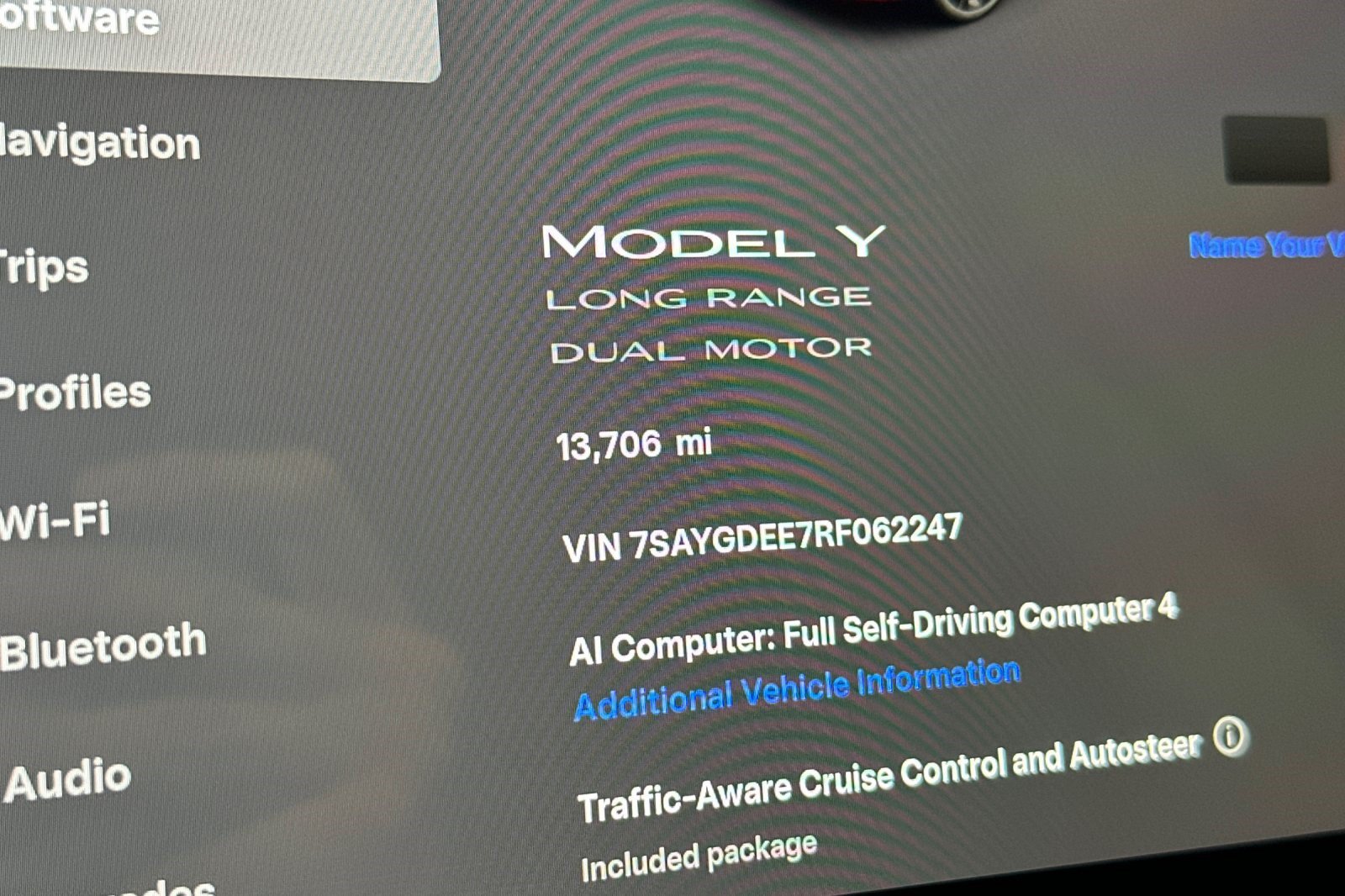 Used 2024 Tesla Model Y Long Range AWD/4WD image 23